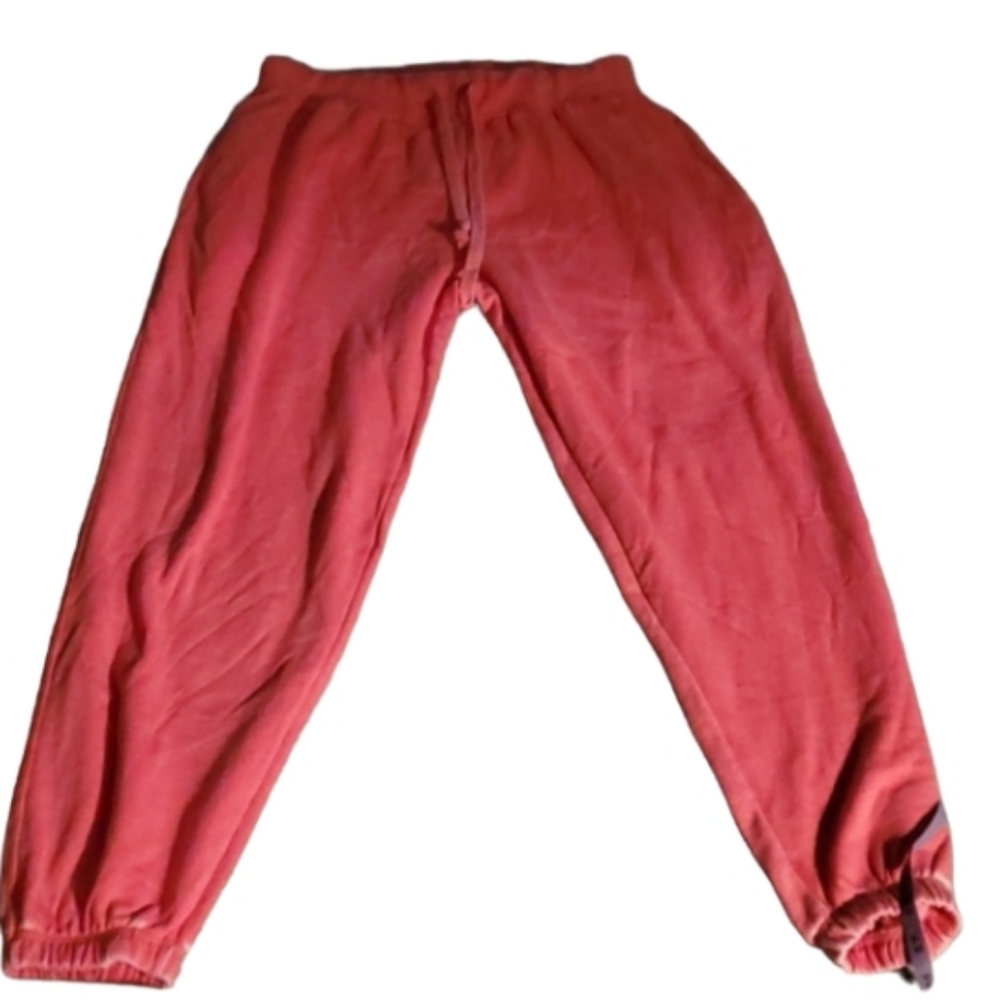 Nwot red Capri joggers distressed faded look lg